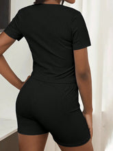 Ladies' Solid Color Zipper Short Sleeve Top And Shorts Set